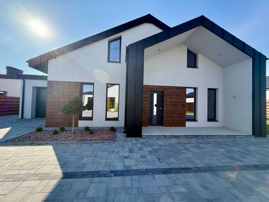 Продаж окремостоячого будинку за Авторинком