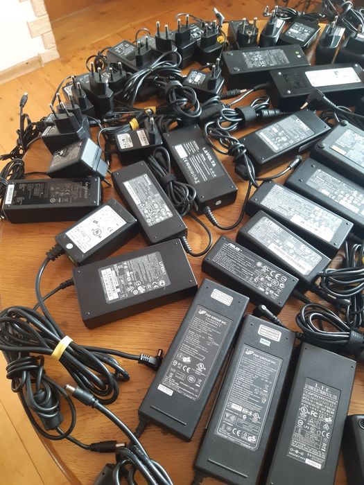 Блок зарядне 58.8V/25.2V/24V/20V/19V/12V... живлення адаптер питания
