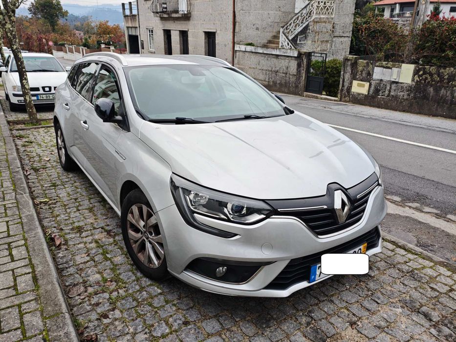 Renault Megane Sport Tourer 1.5 dCi Limited - Muito Estimada