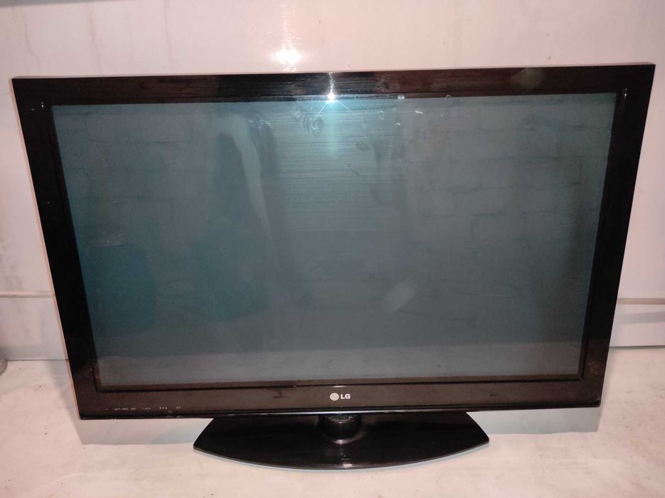 Telewizor LG model 42PQ2000 z Pilotem