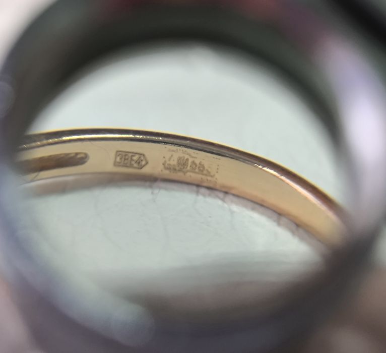 Кольцо золотое р17 (1.25гр)