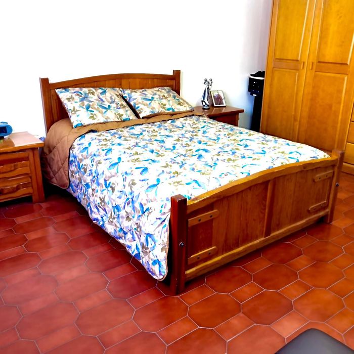 Arrendam-se quartos a famílias em Vale de Milhaços