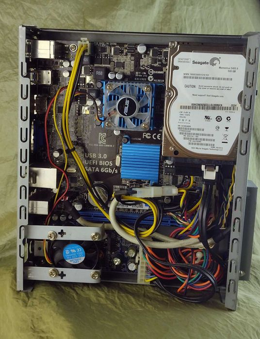 Продам мини ПК Intel Celeron 847,4GB DDR3.