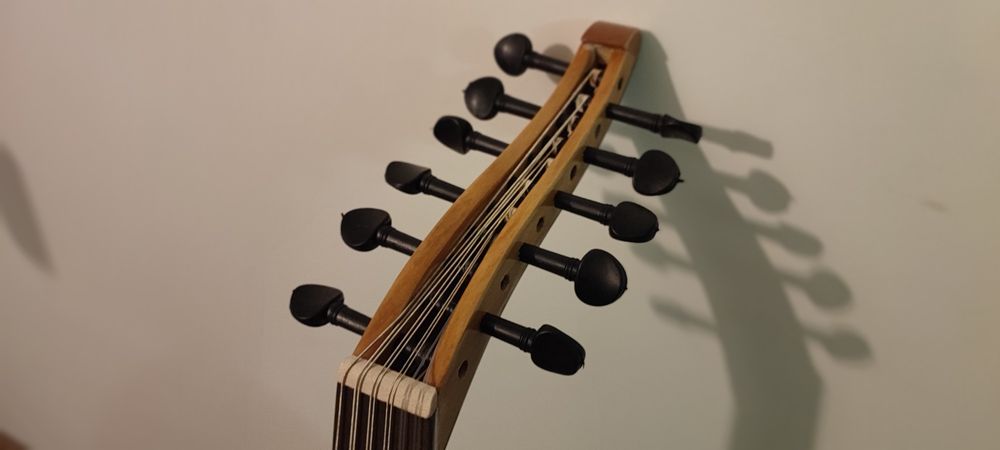 Oud Alaúde turco NOVO