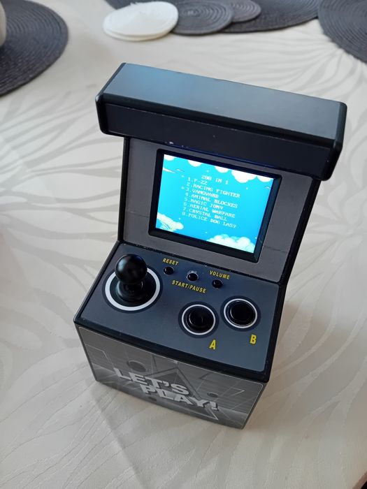 Retro konsola arcade 200 gier
