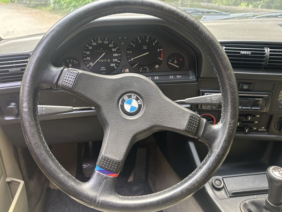 Bmw e30 coupe classico