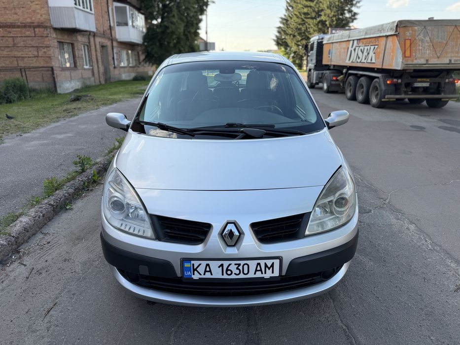 Рено Гранд Сценнік Автомат
