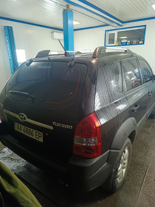 Продам автомобіль Hyundai Tucson