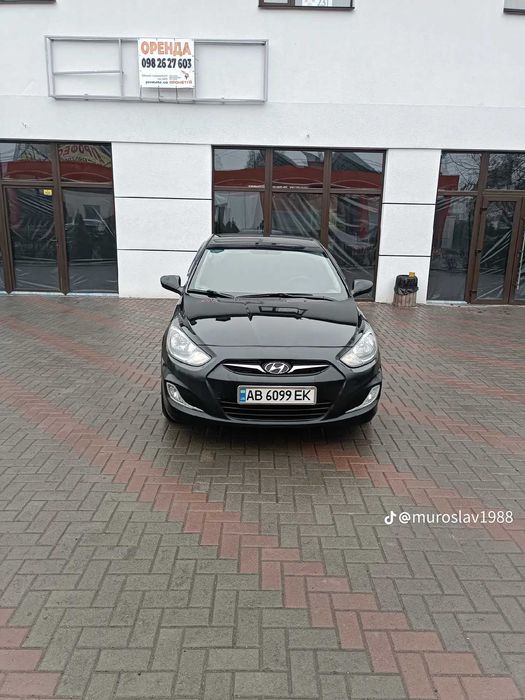 Хюндай акцент 2013рік газ 4
