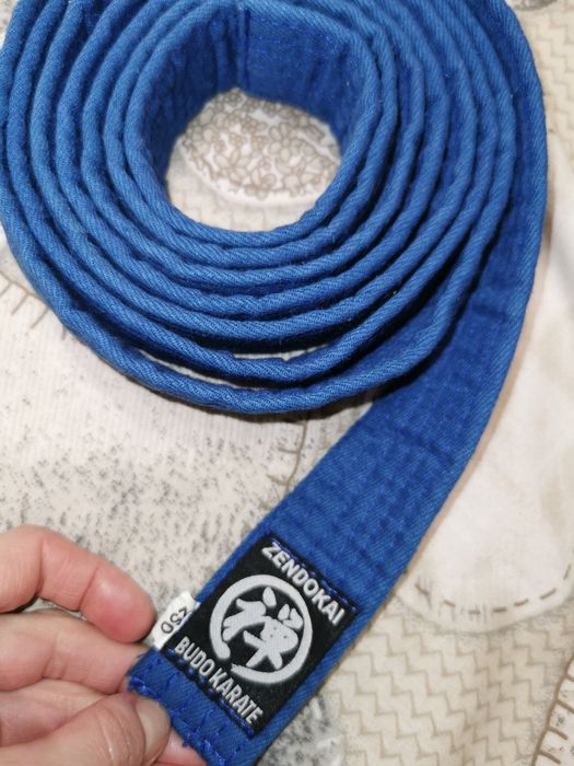Пояс синій 250см,є ще і жовті