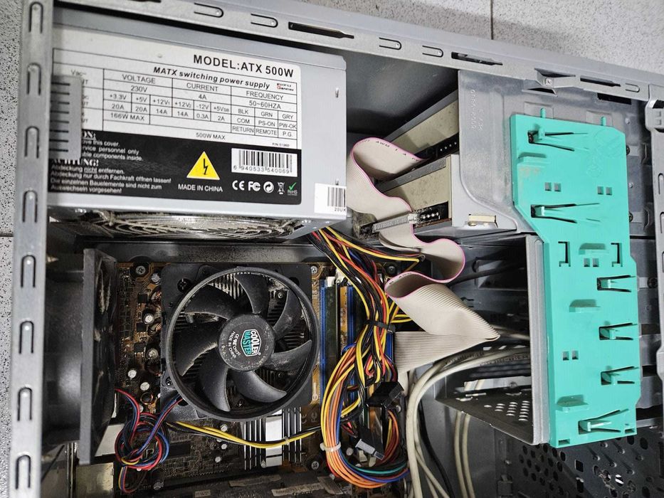 Computador HP de secretária