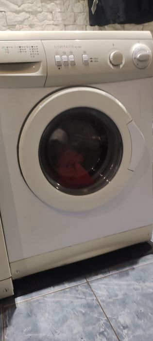 Пральна машина LG робоча