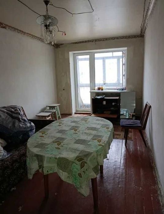 1 кім в ЦЕГЛІ середній поверх район НЕЗАЛЕЖНОСТІ (Титова) (718842)