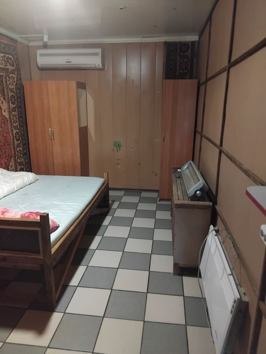 Продам Будинок можно під любу діяльність або житло .Нова Водолага .Центральна Вулиця.