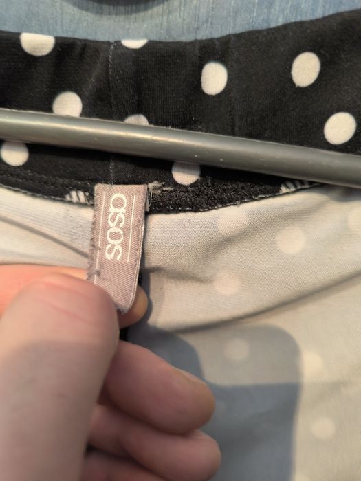 Штаны стрейчевые  Asos в горохи ,размер 70
