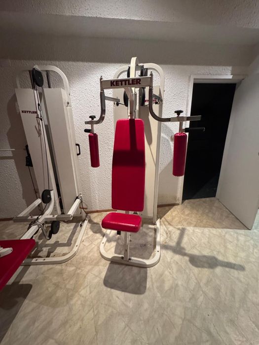 Máquina de musculação Kettler