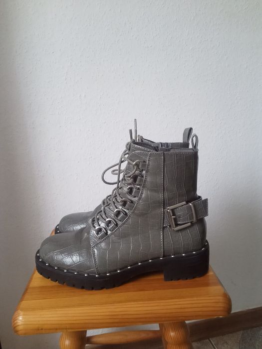 ASOS Design wiązane sznurowane buty botki imitacja krokodylej skóry