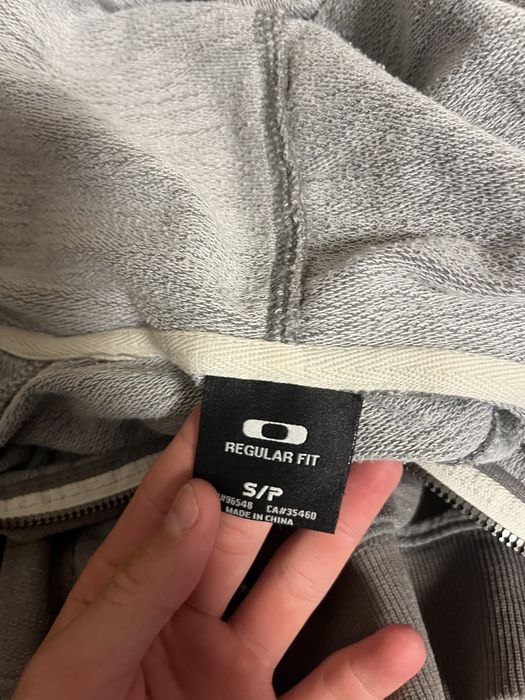зипка oakley