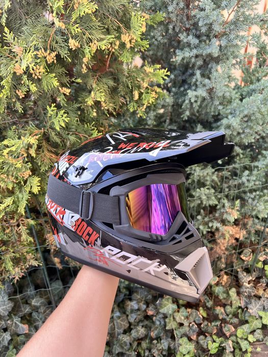 Продам новые эндуро шлема, кроссовый шлем, вело шлем, мотошлем