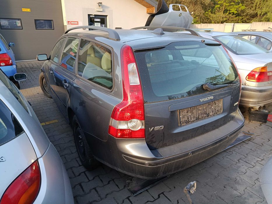 Volvo v50 2.0D 2006r. na CZĘŚCI