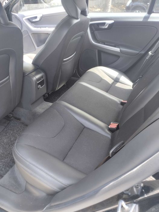 Viatura Volvo V60 D3 de 2015