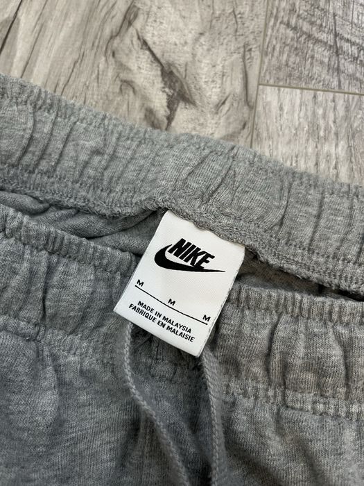 Штани Nike сірі М