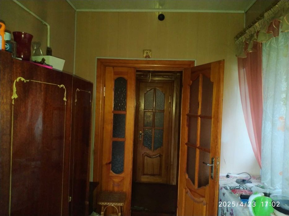 Продам 1/2 житлового будиноку.