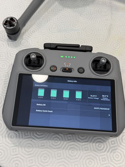 DJI Air 3 Fly More Combo com DJI RC 2 | Como novo | 3 baterias | 512 GB