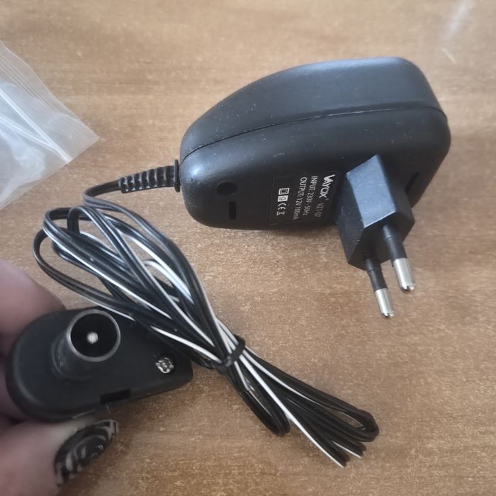 Zasilacz antenowy 12V