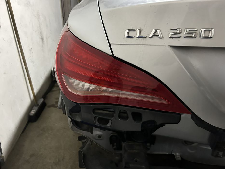 Sprzedam lampe  led tył lewa Mercedes CLA w 117