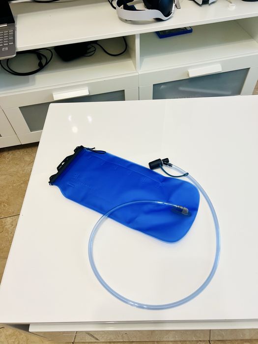 Vendo Mochila Quechua Escape de 70L + oferta de Deposito/Agua 3L