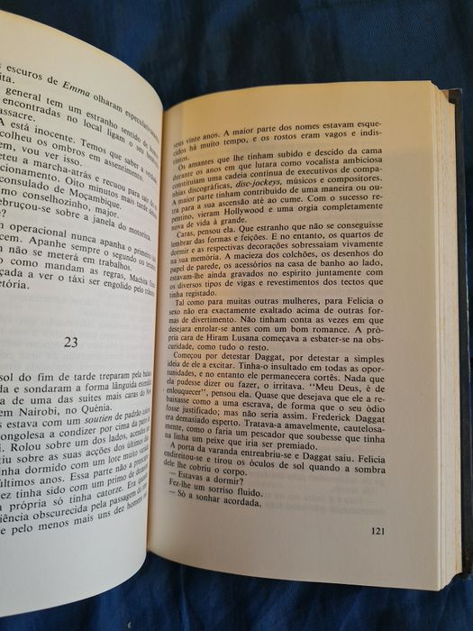 Livro "A Chantagem do Vixen 03" de Clive Cussler