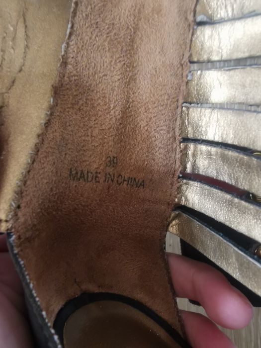 Sandały na koturnie Aldo r. 39