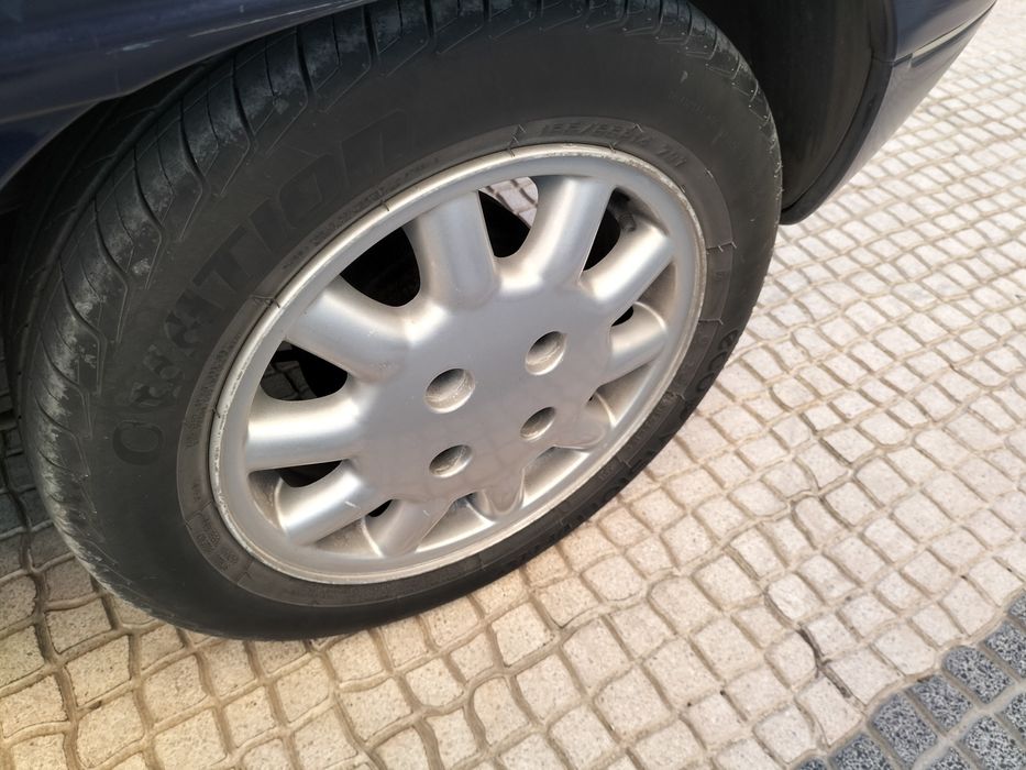 Citroen saxo 5 portas .