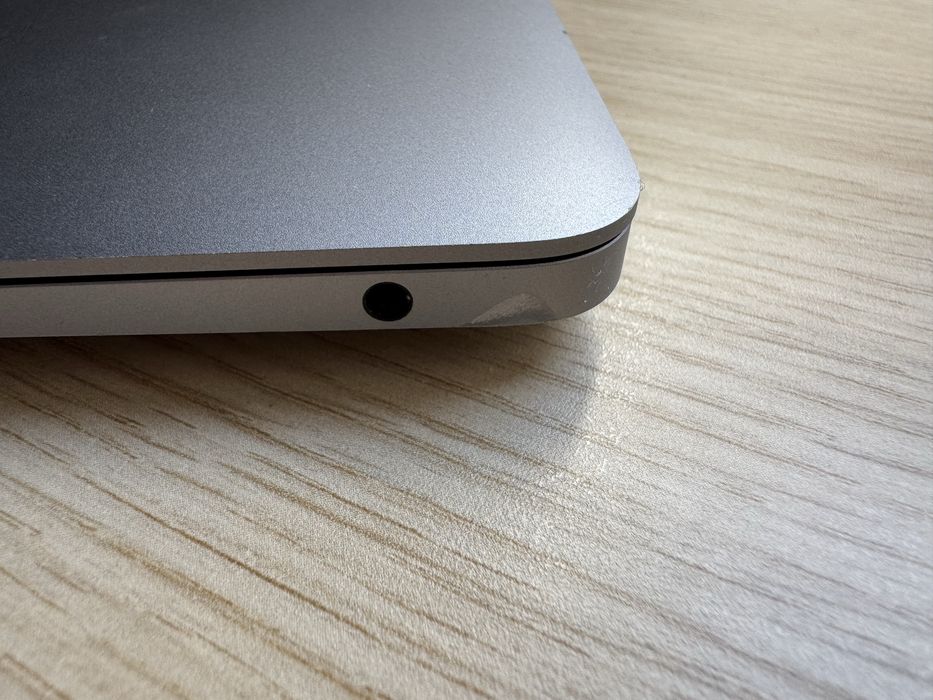 MacBook air 2020 intel