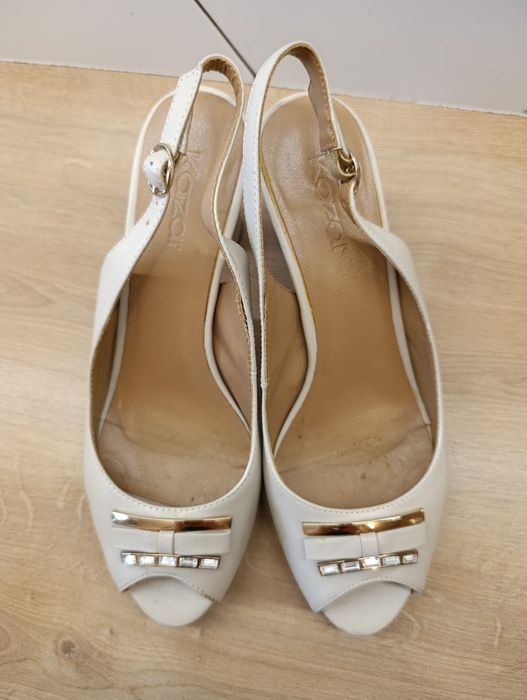 Buty na obcasie słupku r. 37