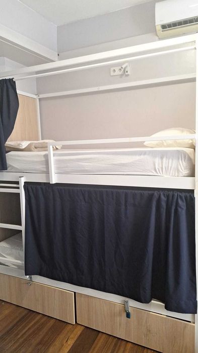Beliche resistente 90x200 em metal – bom estado