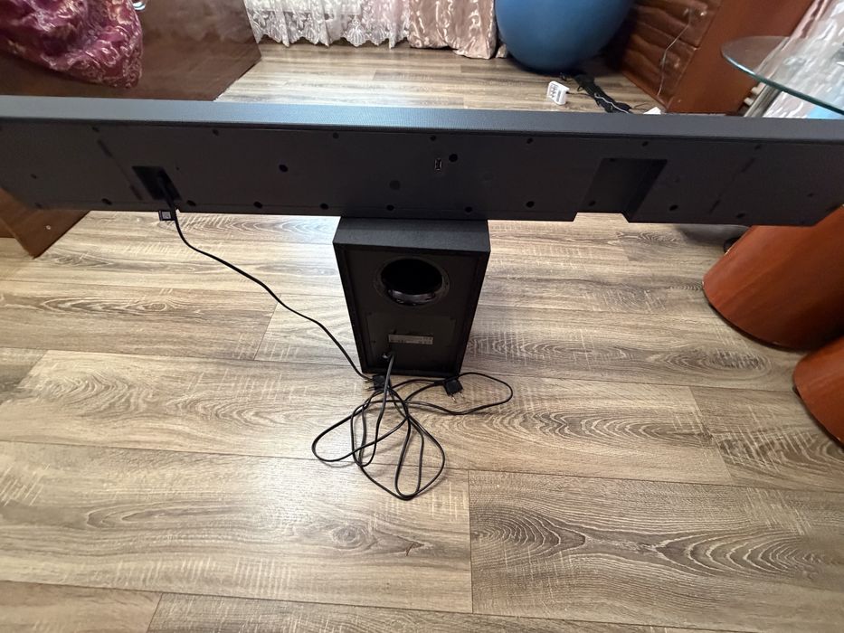 Саундбар Samsung HW-Q700D