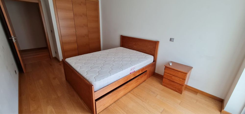 Arrenda-se quarto no centrode Viseu
