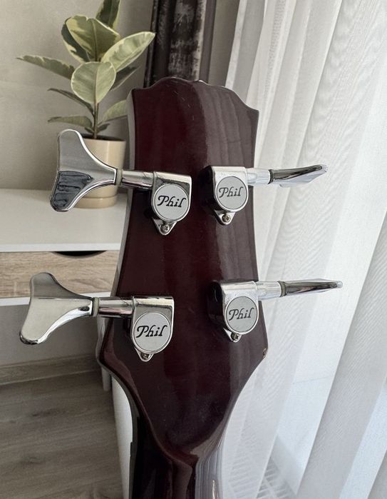 Продам активний бас