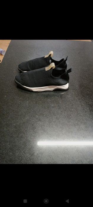 Tênis preto tipo meia Zara tamanho 39