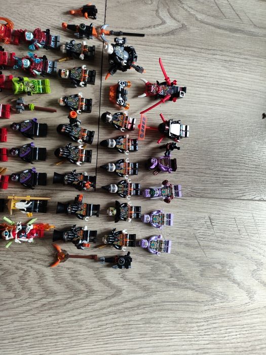 Figurki Lego ninjago i akcesoria