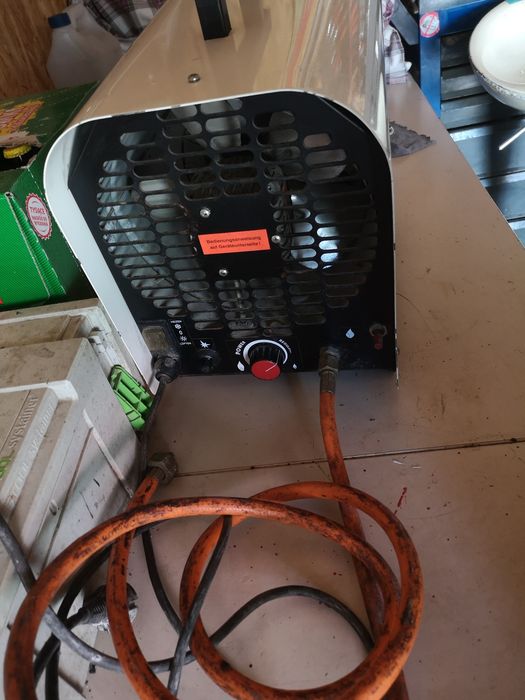 Profesjonalna nagrzewnica gazowo elektryczna  remco
