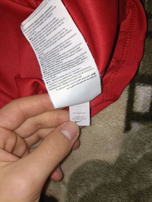 Продам футболку Атлетіко Мадрид. Оригінал!