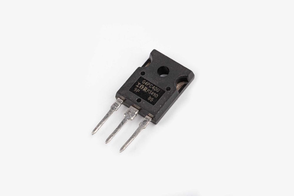 Транзистор G4PC40U