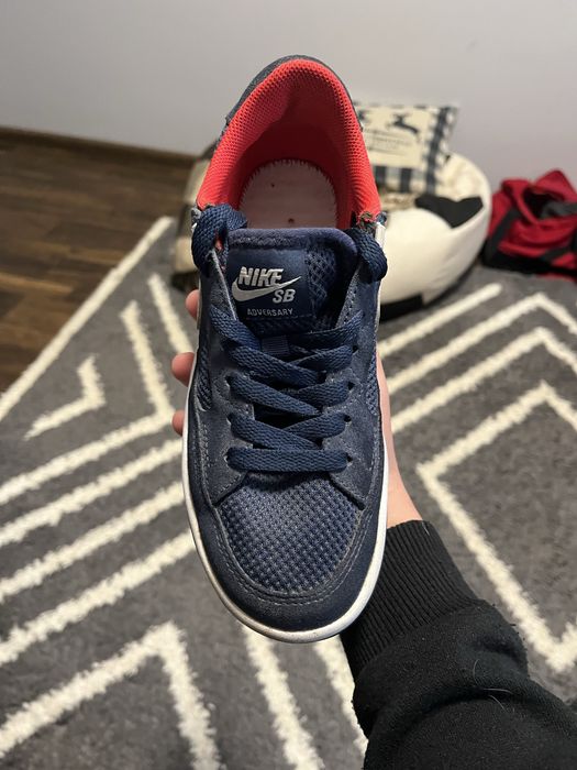 Взуття Nike SB adversery