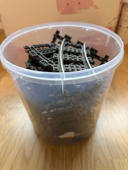 Caixas com Legos Duplo. Inclui comboio e mais sets