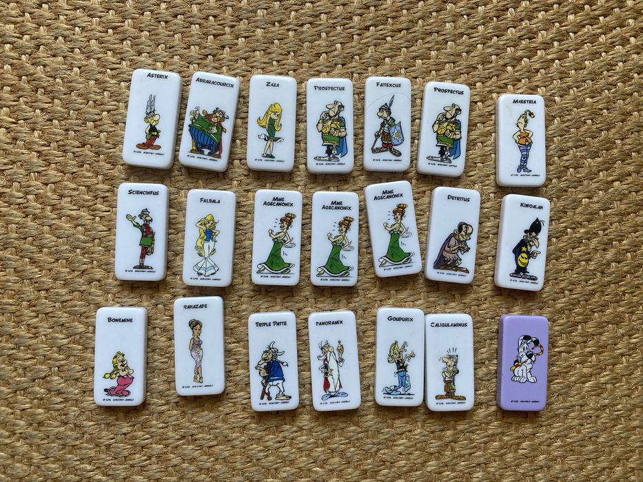 21 Peças Dominó Asterix - Ano 2010