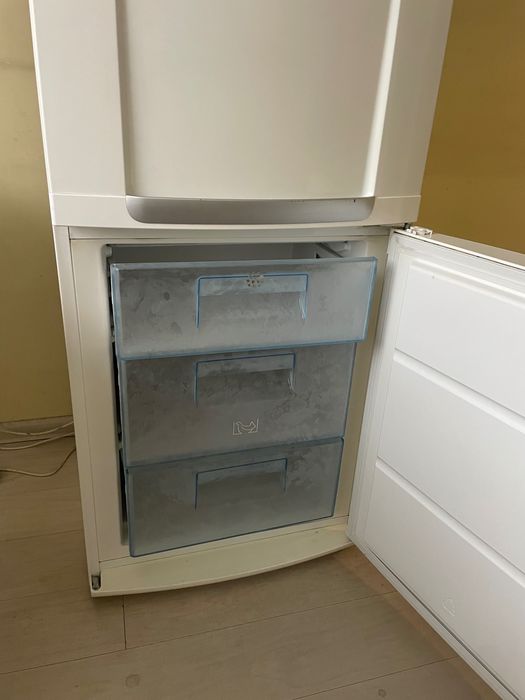 Lodówka Electrolux wysokość 174 cm