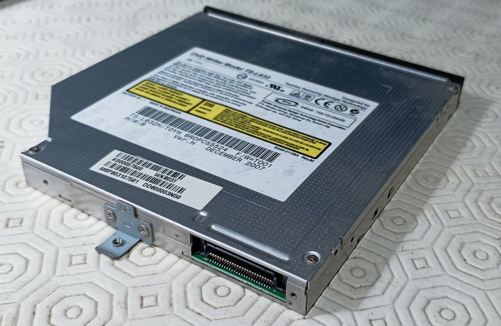 Portátil Toshiba P200 , P300 e L300  - Componentes